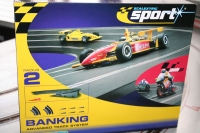 Scalextric Steilkurvenset Radius 2 Artnr. C 8296.