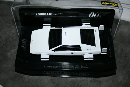 Scalextric Lotus Esprit Turbo S1 James Bond Wet Nelli C4359