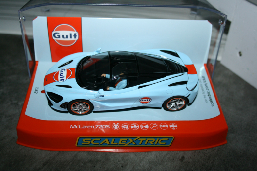 Scalextric McLaren 720S Gulf Artnr. C4394