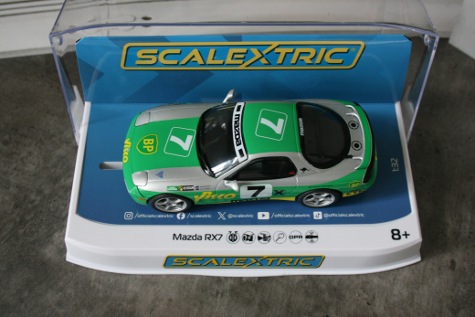 1:32 Scalextric C4652 Mazda RX7 Bathurst 1994
