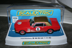 1:32 Scalextric Ford Mustang Alan Man Racing Artnr. C4339
