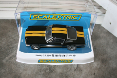 1/32 Scalextric Ford Mustang GT350H Hertz Edition C4542
