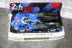 Scalextric C4512 Cadillac V-Series R 24h Le Mans 2023